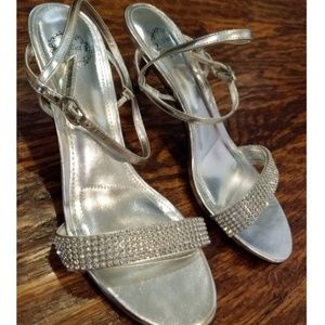 I. Miller Low Heeled Rhinestone Sandals
